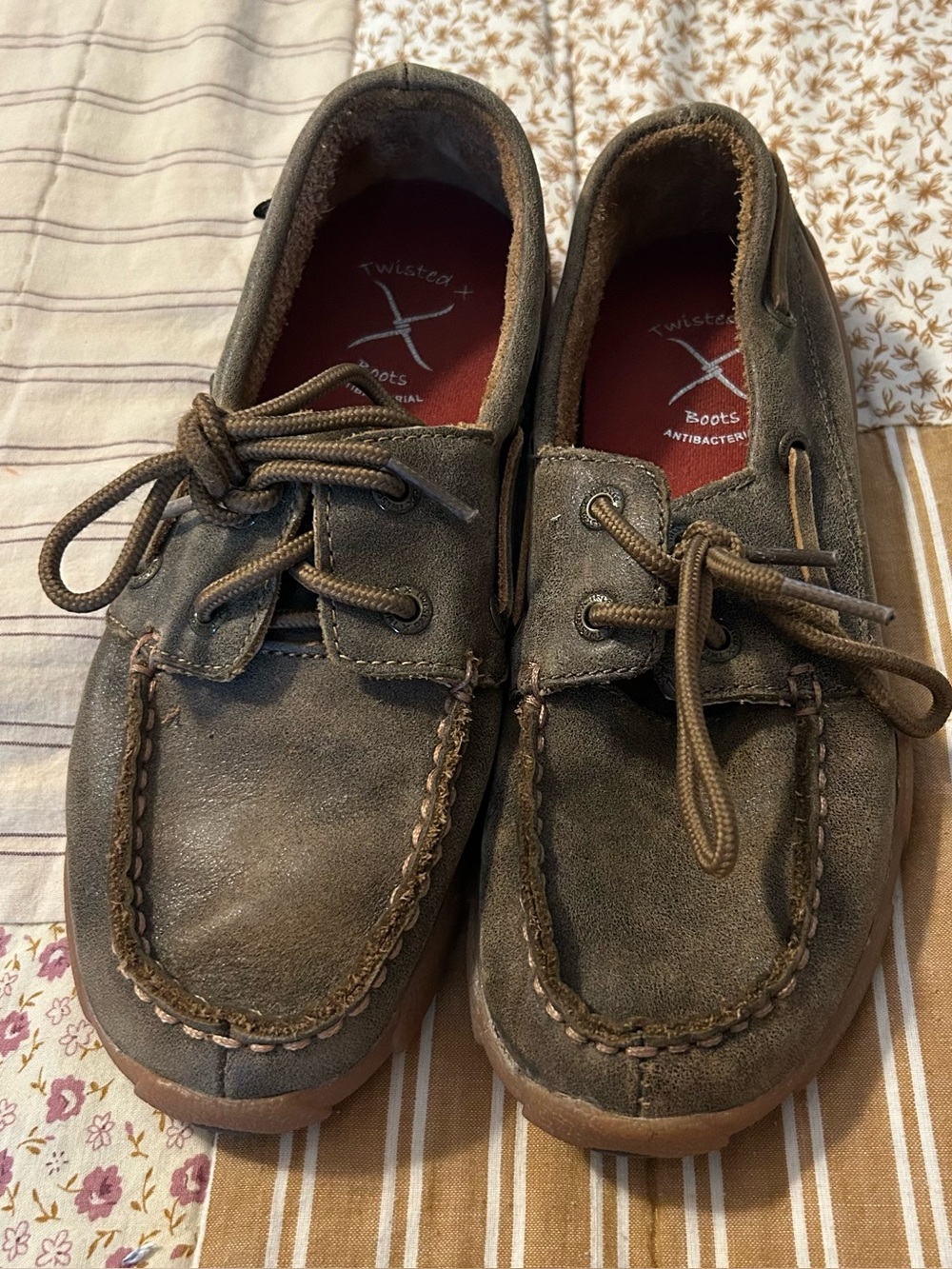 Kids twisted X brown moccasin size 1.5